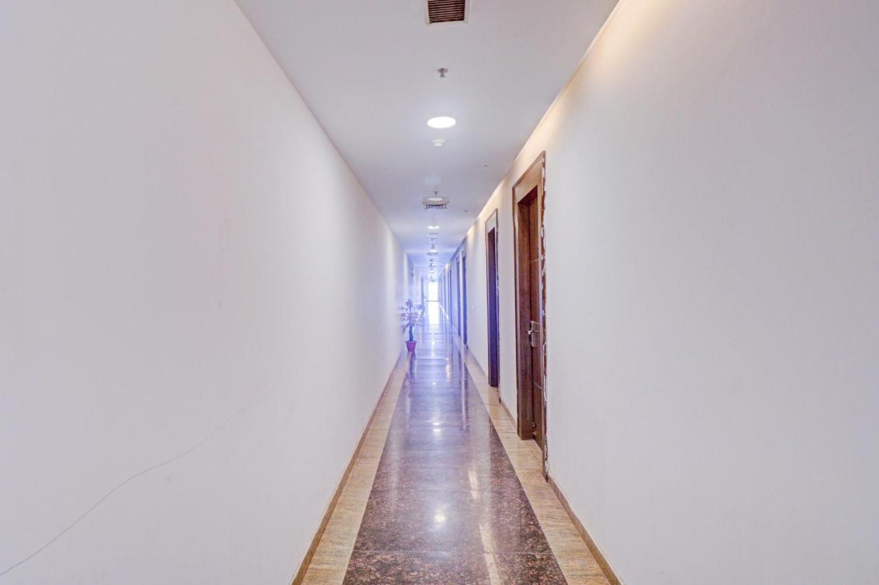 Oyo Townhouse 484 Sanskriti Hotel Delhi Kültér fotó